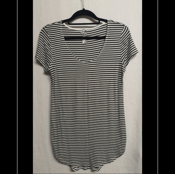 JO&CO Tops - JO&CO striped loose fit shirt 🌿 BOGO